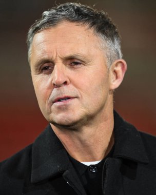 Paul Rowley, Salford Red Devils 'in baş antrenörü, 28 Şubat 2025' te Leigh Spor Köyü, Leigh, İngiltere 'de oynanan Betfred Süper Lig 3. tur maçında Leigh Leopards ve Catalans Dragons maçında yer alan gökyüzü uzmanı.