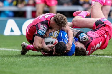 Leeds Gergedan takımından Jake Connor, 2 Mart 2025 'te Leeds Stadyumu' nda oynanan Betfred Süper Lig 3. tur karşılaşmasında Leeds Gergedan 'a karşı Castleford Tigers maçına gidiyor.