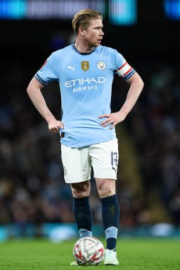 Manchester City 'den Kevin De Bruyne, Birleşik Krallık Etihad Stadyumu' nda oynanan 5. Raund Manchester City - Plymouth Argyle maçı sırasında 1 Mart 2025