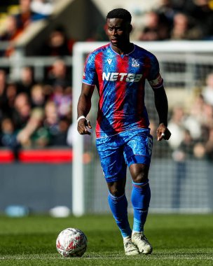 Kristal Saray 'dan Marc Guehi, 1 Mart 2025' te İngiltere 'nin Selhurst Park kentinde oynanan 5.