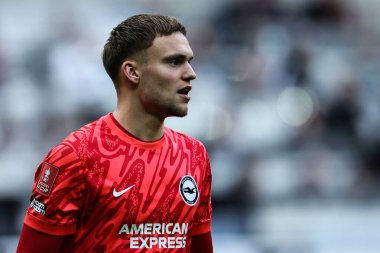 Brighton & Hove Albion 'dan Bart Verbruggen, 2 Mart 2025 tarihinde Birleşik Krallık' ta St. James 's Park, Newcastle' da düzenlenen 5.