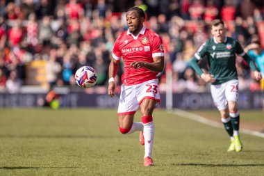 Wrexham 'dan Sebastien Revan, Wrexham - Bolton Wanderers maçında Wrexham - SToK Cae Ras, Wrexham, İngiltere 1 Mart 2025