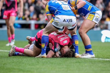 Leeds Gergedan takımından Jake Connor, 2 Mart 2025 'te Leeds Stadyumu' nda oynanan Betfred Süper Lig 3. tur karşılaşmasında Leeds Gergedan 'a karşı Castleford Tigers maçına gidiyor.