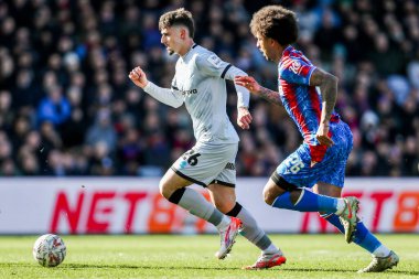 Millwall 'dan Mihailo İvanoviç, 1 Mart 2025' te İngiltere 'nin başkenti Londra' daki Selhurst Park 'ta oynanan 5.