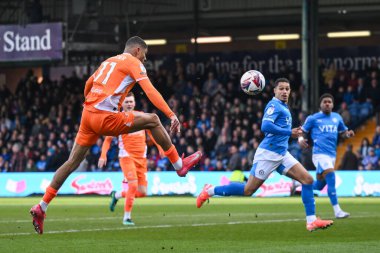 Blackpool takımından Ashley Fletcher 1 Mart 2025 'te Stockport County' nin Edgeley Park Stadyumu 'ndaki Blackpool maçında 0-1 berabere kaldı.