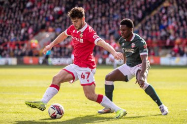 Wrexham AFC 'den Ryan Longman, Wrexham-Bolton Wanderers maçında SToK Cae Ras, Wrexham, İngiltere 1 Mart 2025