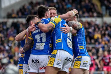 Leeds Rhinos takımından Keenan Palasia, 2 Mart 2025 tarihinde Leeds Stadyumu 'nda oynanan Betfred Süper Lig 3. tur karşılaşmasında Leeds Rhinos ve Castleford Tigers maçını kutluyor.