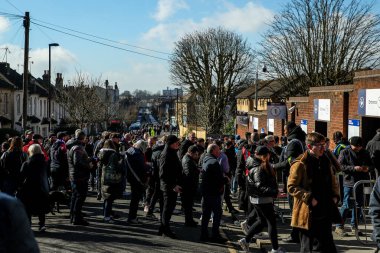 Taraftarlar Selhurst Park 'a, 1 Mart 2025 tarihinde İngiltere' nin başkenti Londra 'daki Selhurst Park' ta oynanan 5.