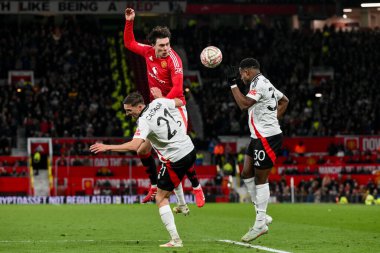 Manchester United takımından Victor Lindelf, 2 Mart 2025 tarihinde Old Trafford, Manchester, Birleşik Krallık 'ta oynanan 5.