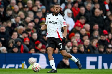 Fulham 'dan Alex Iwobi, 2 Mart 2025 tarihinde Manchester United ile Old Trafford, Manchester, İngiltere' de oynanan 5.