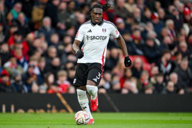 Fulham 'dan Calvin Bassey, 2 Mart 2025' te Old Trafford, Manchester, Birleşik Krallık 'ta oynanan 5.