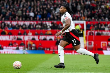 Fulham 'dan Adama Traore, 2 Mart 2025 tarihinde Old Trafford, Manchester, Birleşik Krallık' ta oynanan 5.
