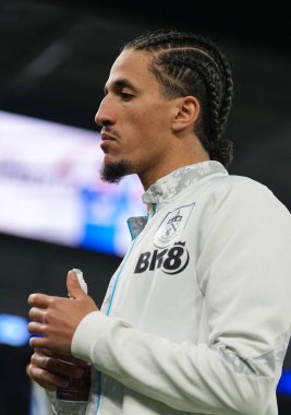 Burnley 'den Hannibal Mejbri, Cardiff City Stadyumu' nda oynanan Cardiff City-Burnley maçında, 4 Mart 2025 'te