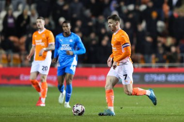 Blackpool 'dan Lee Evans 4 Mart 2025' te Bloomfield Road, Blackpool 'da oynanan Blackpool-Peterborough United maçında
