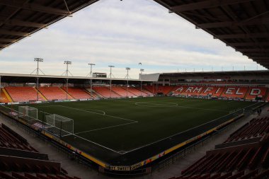 Bloomfield Road 'un içinde, Blackpool' un evi Sky Bet League 1 maçının önünde, Blackpool, İngiltere 'de Bloomfield Road, Blackpool' da oynanan Blackpool-Peterborough United maçı var.