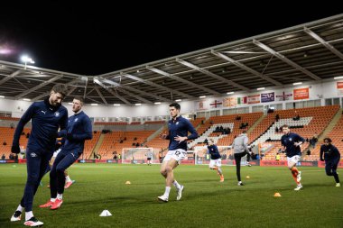 Blackpool 'dan Elkan Baggott 4 Mart 2025' te Bloomfield Road, Blackpool 'da oynanan Sky Bet Lig 1 maçı öncesinde ısınma turunda