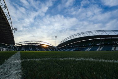 John Smiths Stadyumu 'nun John Smith Stadyumu' nun John Smith Stadyumu 'nda oynanan Huddersfield Town - Wrexham maçı öncesinde 4 Mart 2025