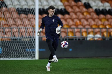 Blackpool 'dan Harry Tyrer 4 Mart 2025' te Bloomfield Road, Blackpool 'da oynanan Blackpool-Peterborough United maçında Sky Bet Ligi 1 maçının öncesinde ısındı.