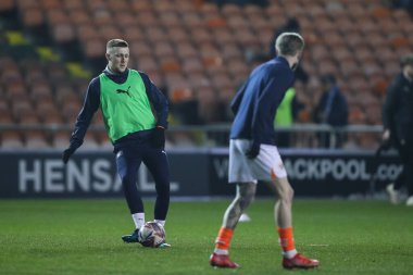 Blackpool 'dan Sonny Carey 4 Mart 2025' te Bloomfield Road, Blackpool 'da oynanan Blackpool-Peterborough United maçı öncesinde oynanan maç öncesi ısınma maçında