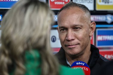 Leigh Leopards 'ın baş antrenörü Adrian Lam, Betfred Süper Lig maçı Hull FC - Leigh Leopards maçında Sky Sports Jenna Brooks ile 6 Mart 2025' te MKM Stadyumu 'nda röportaj yaptı.