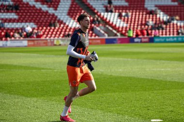 Blackpool 'dan Jake Beesley 8 Mart 2025' te İngiltere 'nin Oakwell kentinde oynanan Sky Bet 1 maçında Blackpool' a karşı ısınma maçında