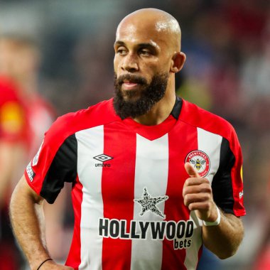 Brentford 'dan Bryan Mbeumo Premier Lig karşılaşmasında Brentford, Aston Villa' ya karşı Gtech Community Stadyumu, Londra, 8 Mart 2025