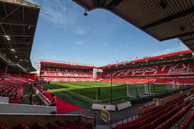 Premier Lig maçı sırasında Nottingham Forest 'ın Manchester City' ye karşı oynadığı City Ground, Nottingham, İngiltere 'de 8 Mart 2025' te genel bir manzara.