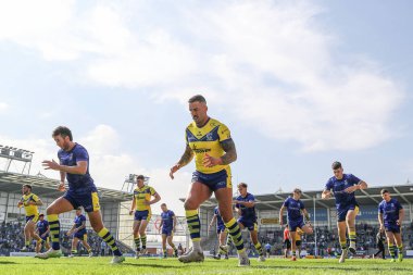 Warrington Wolves takımından Paul Vaughan, maç öncesi ısınma turunda 4. Betfred Süper Ligi karşılaşmasında Warrington Wolves, Wakefield Trinity 'ye karşı Halliwell Jones Stadyumu, Warrington, Birleşik Krallık, 9 Mart 2025