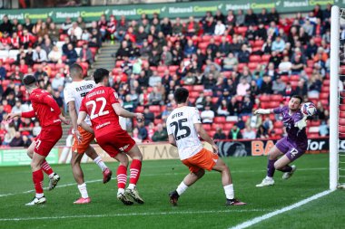 Blackpool takımından Ashley Fletcher, 8 Mart 2025 'te Oakwell, Barnsley, İngiltere' de oynanan Sky Bet 1 karşılaşmasında 0-2 berabere kaldı.