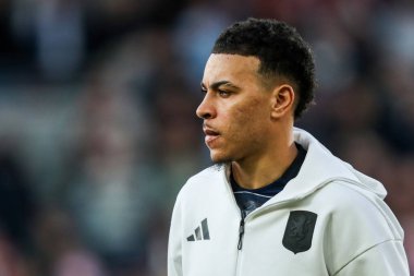 Aston Villa 'dan Morgan Rogers, Premier Lig karşılaşması öncesinde Gtech Community Stadyumu' nda Brentford-Aston Villa maçına hazırlanıyor.