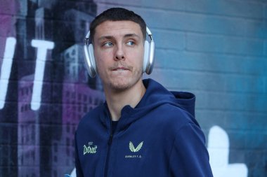 Burnley 'den Maxime Estve, Burnley ile Luton Town arasındaki Gök İddia Şampiyonası karşılaşması öncesinde 8 Mart 2025' te İngiltere 'nin Burnley şehrinde toprağa ulaştı.