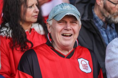 Nottingham Forest taraftarları Premier League maçından önce Nottingham Forest Manchester City 'ye karşı 8 Mart 2025' te City Ground, Nottingham, İngiltere 'de oynanan maçta