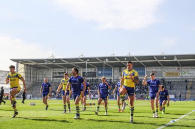 Warrington Wolves takımından Paul Vaughan, maç öncesi ısınma turunda 4. Betfred Süper Ligi karşılaşmasında Warrington Wolves, Wakefield Trinity 'ye karşı Halliwell Jones Stadyumu, Warrington, Birleşik Krallık, 9 Mart 2025