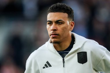 Aston Villa 'dan Morgan Rogers, Premier Lig karşılaşması öncesinde Gtech Community Stadyumu' nda Brentford-Aston Villa maçına hazırlanıyor.