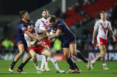 St. Helens 'den Mark Percival, 7 Mart 2025' te St Helens vs Hull KR 'a karşı oynanan Betfred Süper Lig 4. Maçı' nda mücadele etti.
