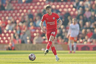 Barnsley FC 'den Luca Connell. Sky Bet Ligi 1 maçında Barnsley, Blackpool 'a karşı Oakwell, Barnsley, İngiltere, 8 Mart 2025