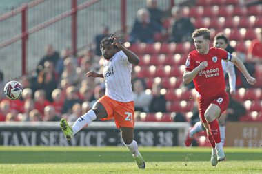 Blackpool 'dan Niall Ennis. Sky Bet Ligi 1 maçında Barnsley, Blackpool 'a karşı Oakwell, Barnsley, İngiltere, 8 Mart 2025