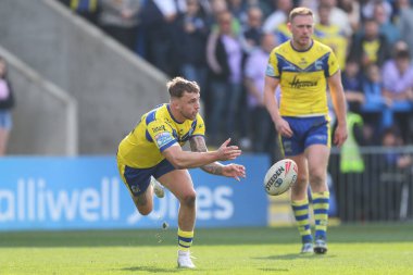Warrington Wolves 'tan Sam Powell, 9 Mart 2025' te Warrington, İngiltere 'deki Halliwell Jones Stadyumu' nda oynanan Warrington Wolves - Wakefield Trinity maçında pas attı.