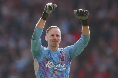 Nottingham Ormanı 'ndan Matz Sels, İngiltere' nin Nottingham şehrinde oynanan Premier League maçı Nottingham Forest 'a karşı Manchester City maçında galibiyeti kutluyor.