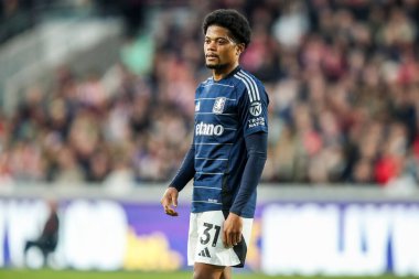 Aston Villa takımından Leon Bailey, Premier Lig maçında Brentford vs Aston Villa 'ya karşı The Gtech Community Stadyumu, Londra, Birleşik Krallık, 8 Mart 2025