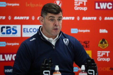 Paul Wellens St. Helens baş antrenörü Betfred Süper Lig 4. Raundda St Helens 'e karşı Hull KR maçı sonrasında 7 Mart 2025' te St Helens Stadyumu 'nda yapılan basın toplantısında