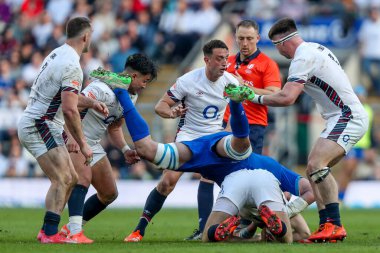 İtalya 'dan Simone Ferrari, 9 Mart 2025' te İngiltere 'nin İtalya' ya karşı Allianz Stadyumu, Twickenham 'da oynanan 2025 Guinness maçında yenildi.