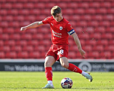 Barnsley FC 'den Luca Connell. Sky Bet Ligi 1 maçında Barnsley, Blackpool 'a karşı Oakwell, Barnsley, İngiltere, 8 Mart 2025