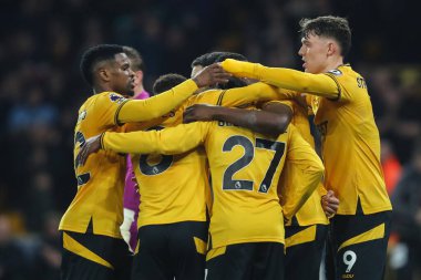 Wolverhampton Wanderers takımından Marshall Munetsi, 8 Mart 2025 'te Wolverhampton Everton' a karşı oynanan Premier League maçında 1-1 kazanma hedefini kutluyor.