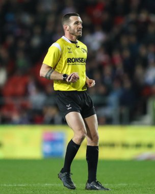 Hakem Jack Smith, Betfred Süper Lig 4. Raundunda St Helens vs Hull KR 'a karşı Tamamen Wicked Stadyumu, St Helens, İngiltere, 7 Mart 2025