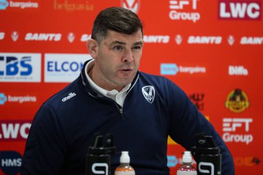 Paul Wellens St. Helens baş antrenörü Betfred Süper Lig 4. Raundda St Helens 'e karşı Hull KR maçı sonrasında 7 Mart 2025' te St Helens Stadyumu 'nda yapılan basın toplantısında