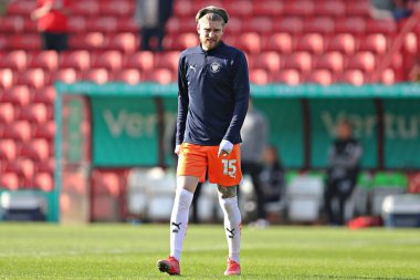 Blackpool F.C. 'den Hayden Coulson. Sky Bet Ligi 1 maçında Barnsley, Blackpool 'a karşı Oakwell, Barnsley, İngiltere, 8 Mart 2025