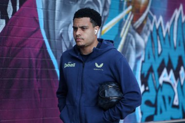 Burnley 'den CJ Egan-Riley, Burnley ile Luton Town arasındaki Gök İddia Şampiyonası karşılaşması öncesinde 8 Mart 2025' te Burnley, İngiltere 'nin Turf Moor kentinde toprağa geldi.