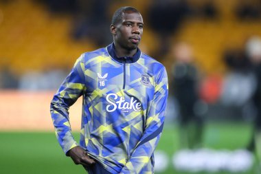 Everton 'dan Abdoulaye Doucour Premier League maçı öncesinde ısınma turunda Wolverhampton Wanderers Everton' a karşı Molineux, Wolverhampton, Birleşik Krallık, 8 Mart 2025