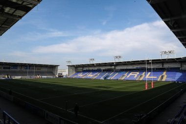 Warrington Wolves 'un evindeki Halliwell Jones Stadyumu' nun genel görünümü, 9 Mart 2025 'te Warrington, Warrington' da oynanan Betfred Süper Lig 4. raundunun önünde Warrington Wolves vs Wakefield Trinity maçı ile karşı karşıya.